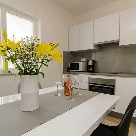 Petra Apartment