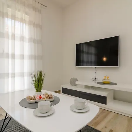 Apartment Petra *